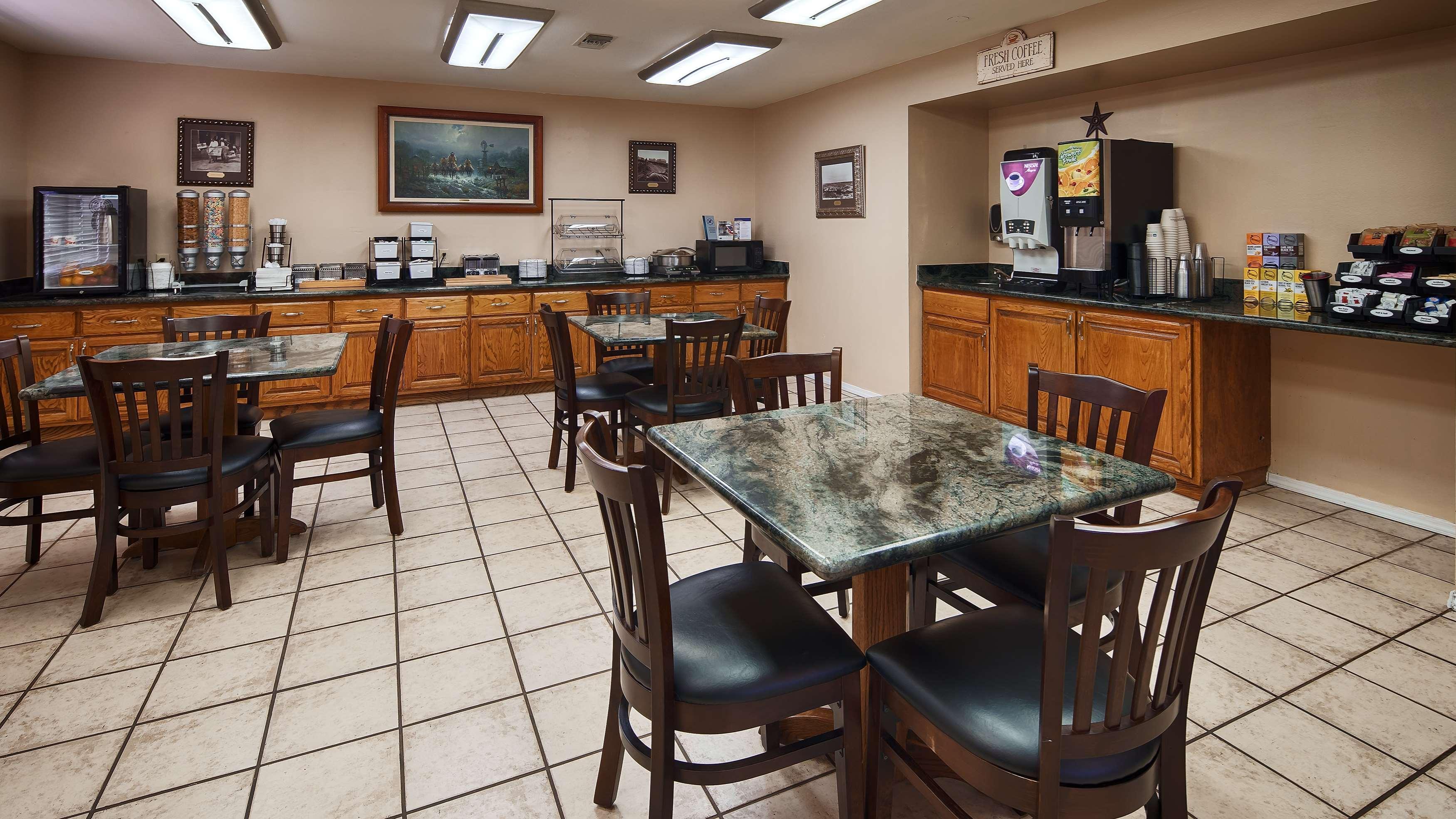 Best Western Plus Main Street Inn Brawley Ngoại thất bức ảnh