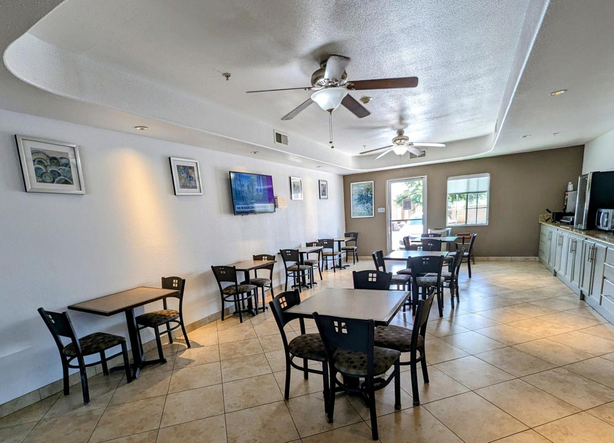 Best Western Plus Main Street Inn Brawley Ngoại thất bức ảnh