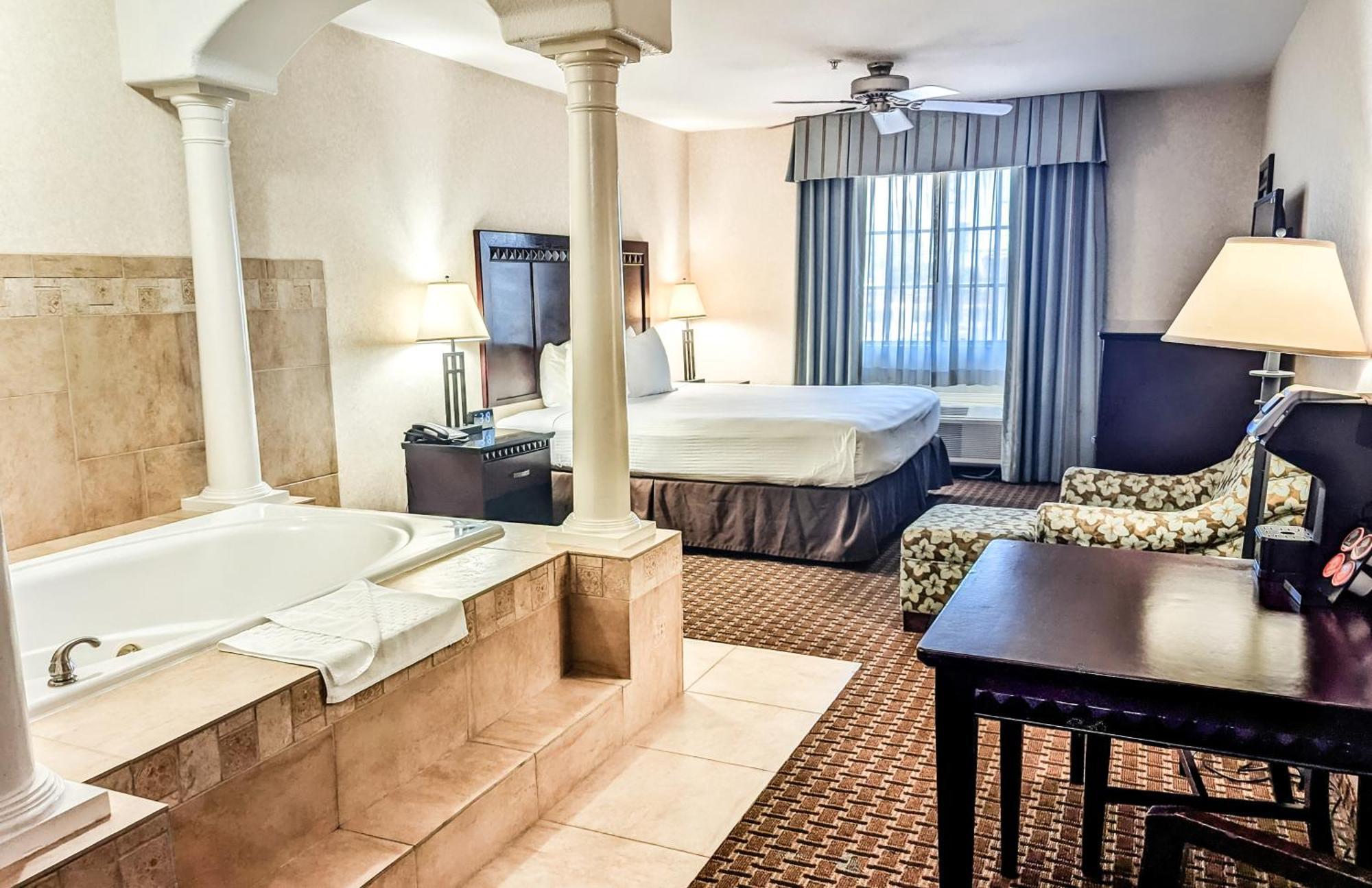 Best Western Plus Main Street Inn Brawley Ngoại thất bức ảnh