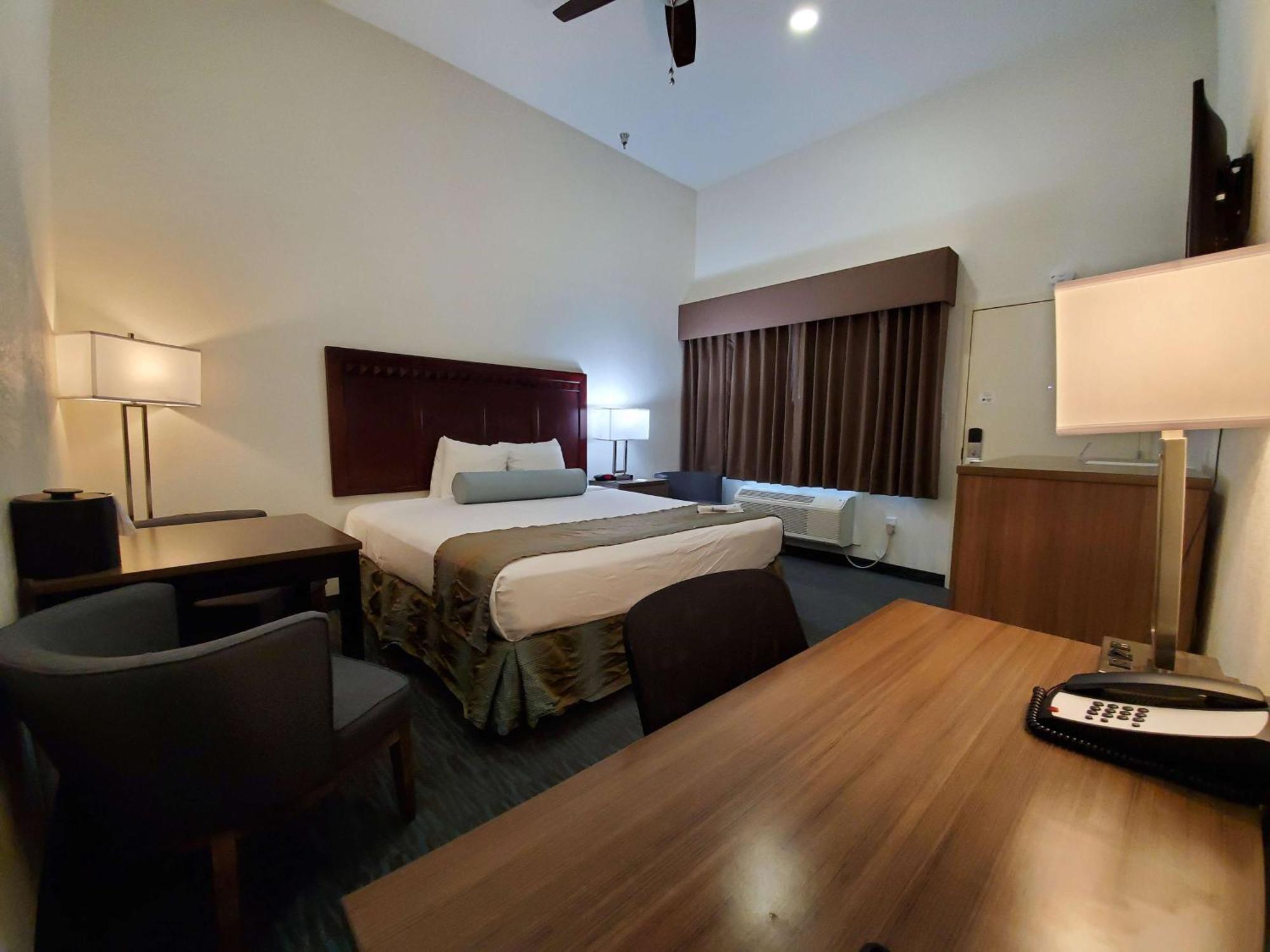 Best Western Plus Main Street Inn Brawley Ngoại thất bức ảnh