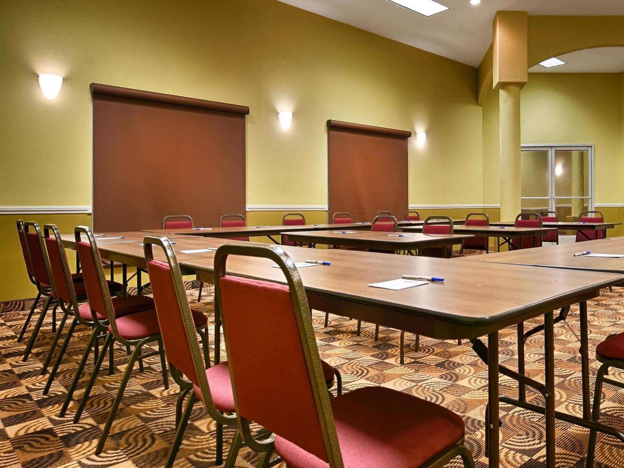 Best Western Plus Main Street Inn Brawley Ngoại thất bức ảnh