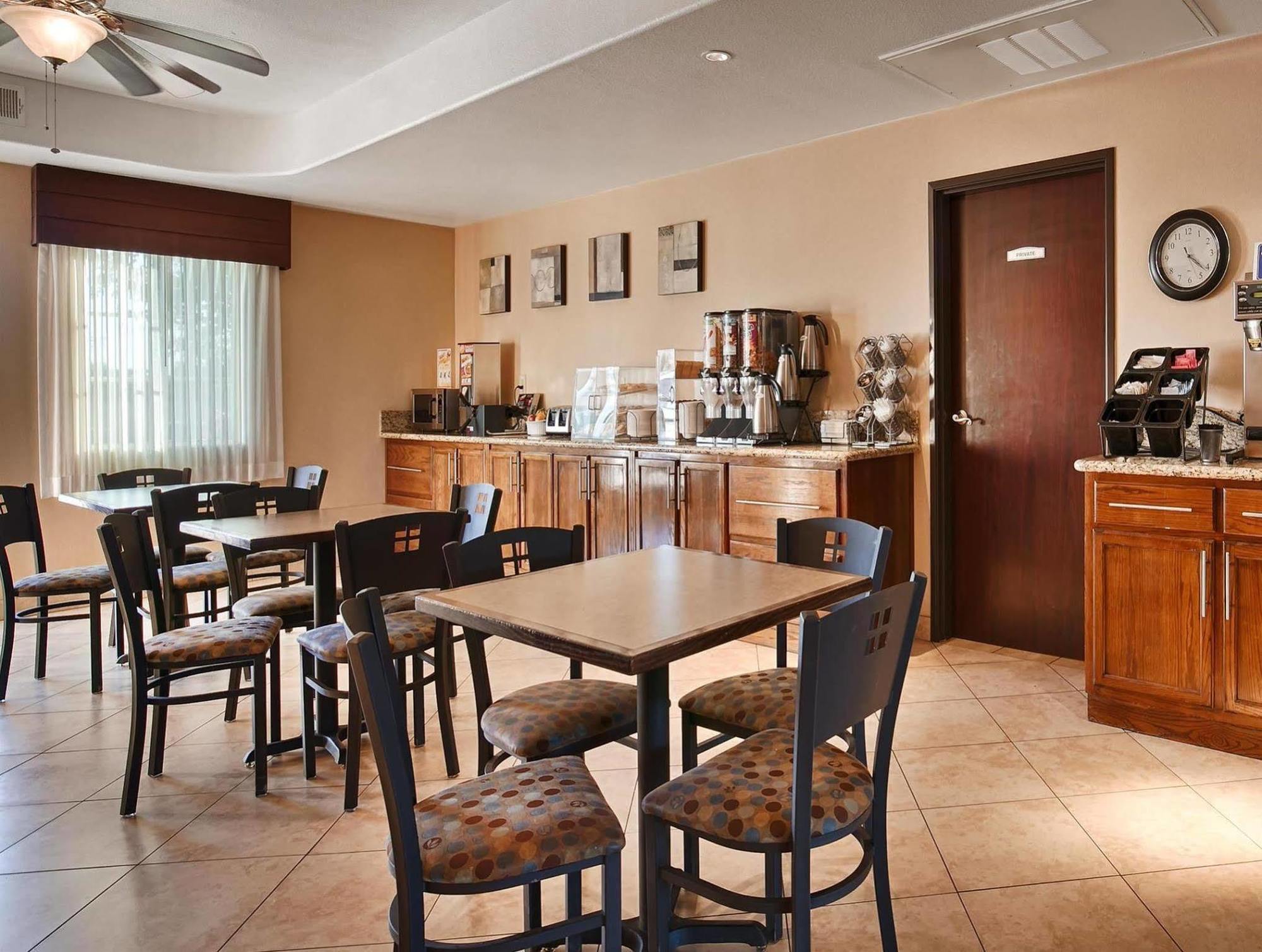 Best Western Plus Main Street Inn Brawley Ngoại thất bức ảnh